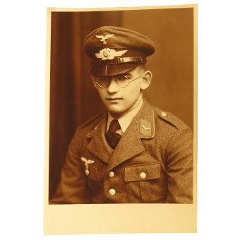 Portrait Photo: Luftwaffe soldat Flak artillerie coiffé dune casquette visière Tuchrock et LW. Espenlaub militaria